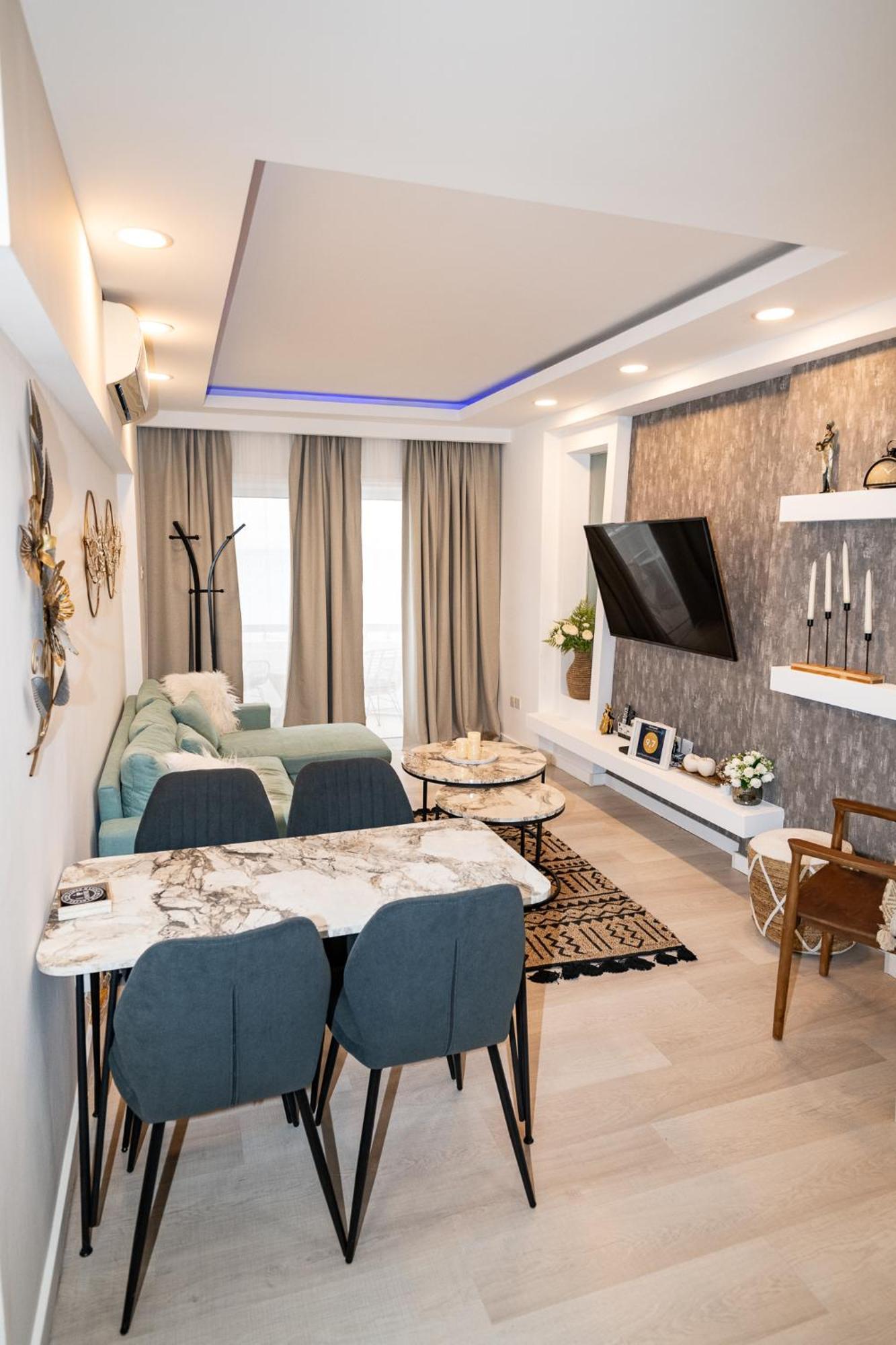 Lazuli Sea View Beachfront Ap 21 Larnaca Buitenkant foto