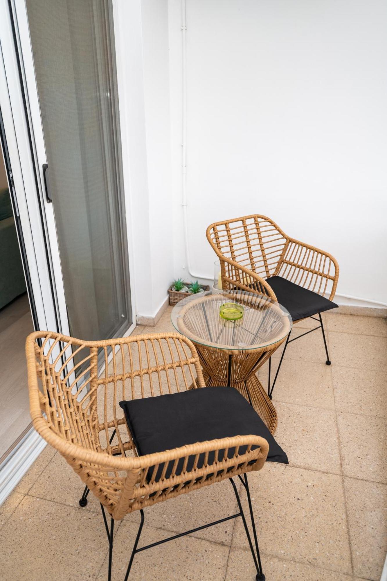 Lazuli Sea View Beachfront Ap 21 Larnaca Buitenkant foto