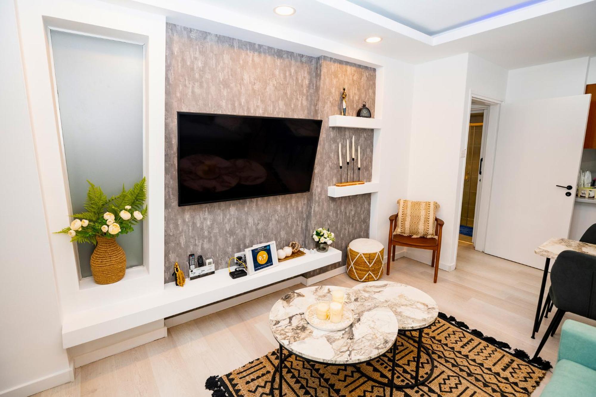 Lazuli Sea View Beachfront Ap 21 Larnaca Buitenkant foto